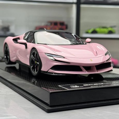 Arte del veicolo Ferrari 2019 SF90 Stradale Pink 1:18 – Resina da collezione per modelli in resina