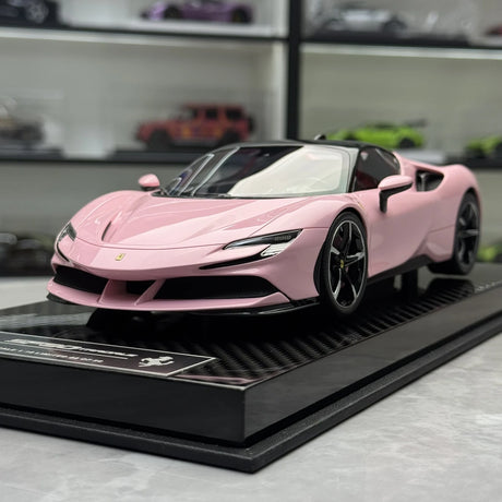 Arte del veicolo Ferrari 2019 SF90 Stradale Pink 1:18 – Resina da collezione per modelli in resina