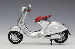 1:18 Vespa 2014 946 Motorcycle Model