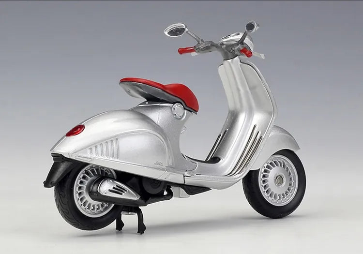 1:18 Vespa 2014 946 Motorcycle Model
