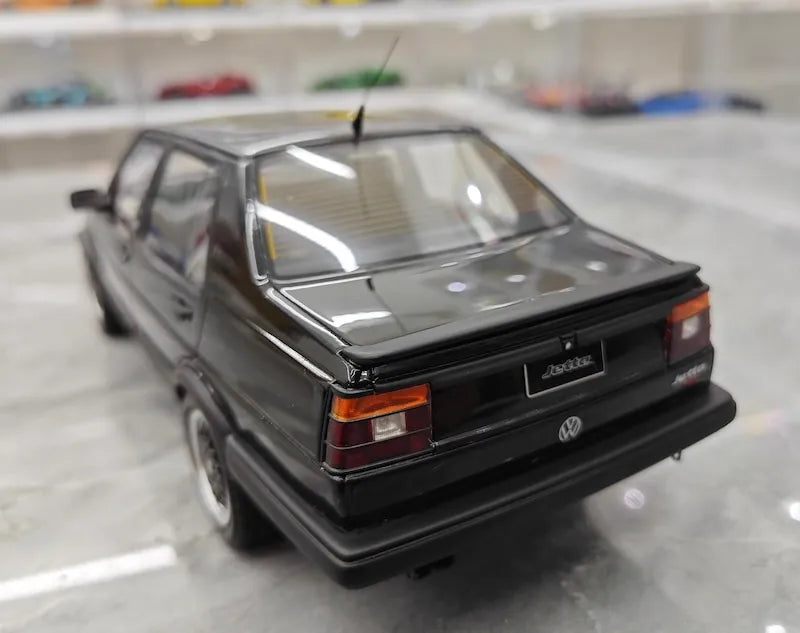 1:18 Volkswagen 1987 Jetta MK2 Die Cast Model Car