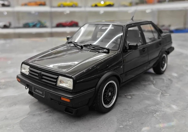 1:18 Volkswagen 1987 Jetta MK2 Die Cast Model Car