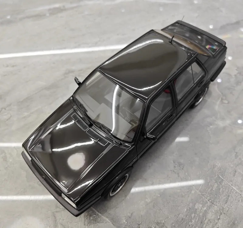 1:18 Volkswagen 1987 Jetta MK2 Die Cast Model Car