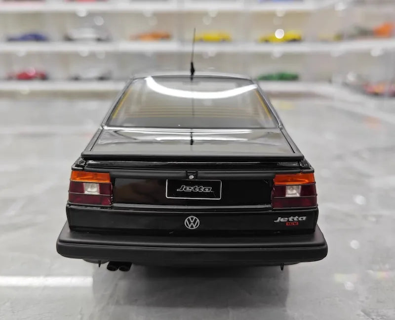 1:18 Volkswagen 1987 Jetta MK2 Die Cast Model Car