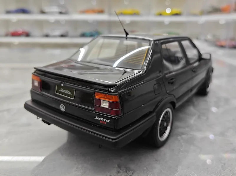 1:18 Volkswagen 1987 Jetta MK2 Die Cast Model Car