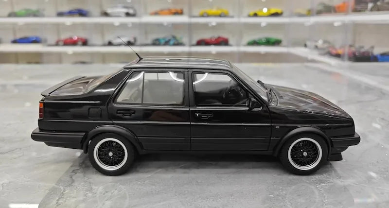 1:18 Volkswagen 1987 Jetta MK2 Die Cast Model Car