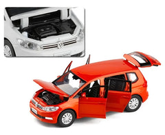 1:32 Volkswagen 2015 Touran Die Cast Model Car