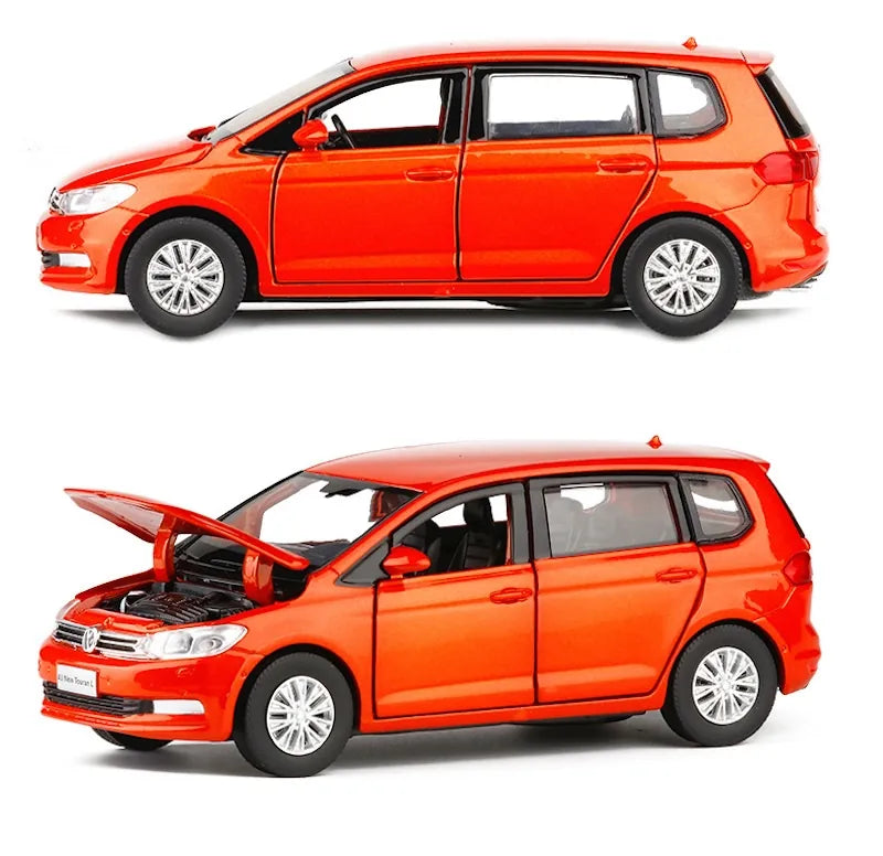 1:32 Volkswagen 2015 Touran Die Cast Model Car