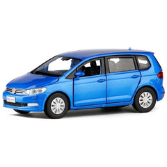 1:32 Volkswagen 2015 Touran Die Cast Model Car