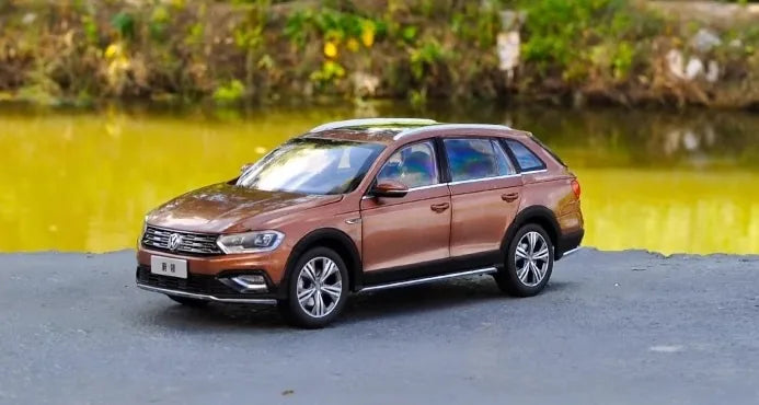 1:18 Volkswagen 2016 C-Trek Die Cast Model Car