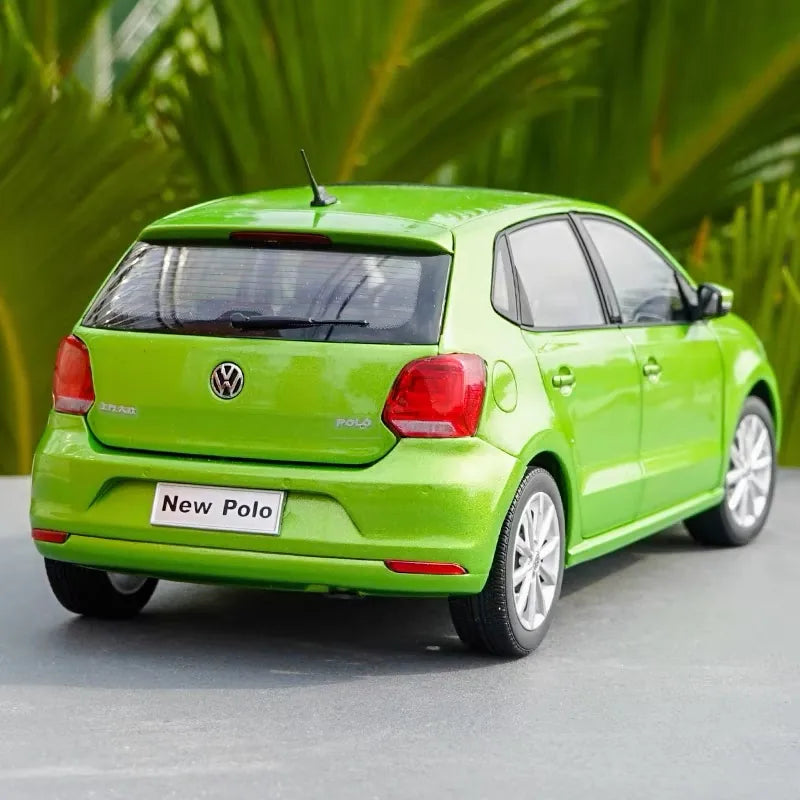 1:18 Volkswagen 2016 Polo Die Cast Model Car