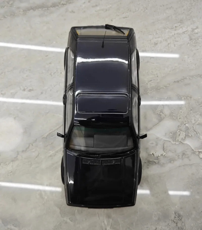 1:18 Volkswagen 1987 Golf GTI Mk2 Die Cast Model Car
