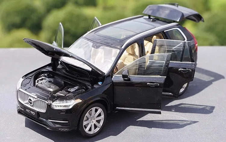 1:18 Volvo 2015 XC90 Die Cast Model Car
