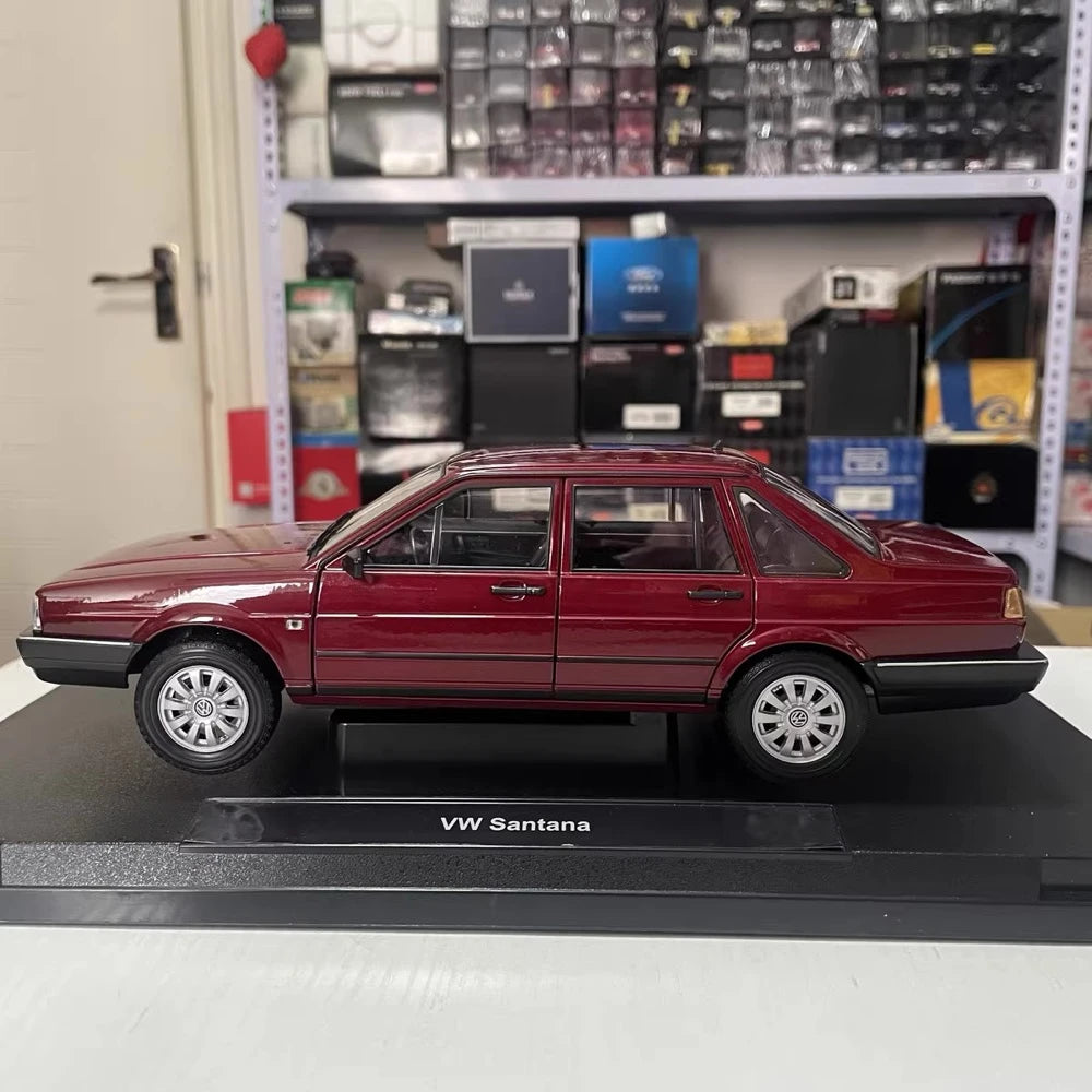 [Welly] 1:18 Volkswagen 1987 Santana B2 Red Model Car Die-Cast