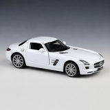 Welly Mercedes–AMG 2010 SLS weiße 1:24 – Druckguss-Display-Modell aus Druckguss