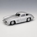 Welly Mercedes-Benz 1954 300 SL Silver 1:24 – Valuvalettu näyttömalli