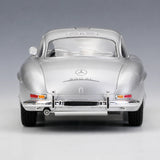Welly Mercedes-Benz 1954 300 SL Silver 1:24 – Valuvalettu näyttömalli