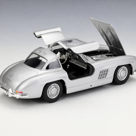 Welly Mercedes-Benz 1954 300 SL Silver 1:24 – Modello Pressofuso per esposizione pressofusa