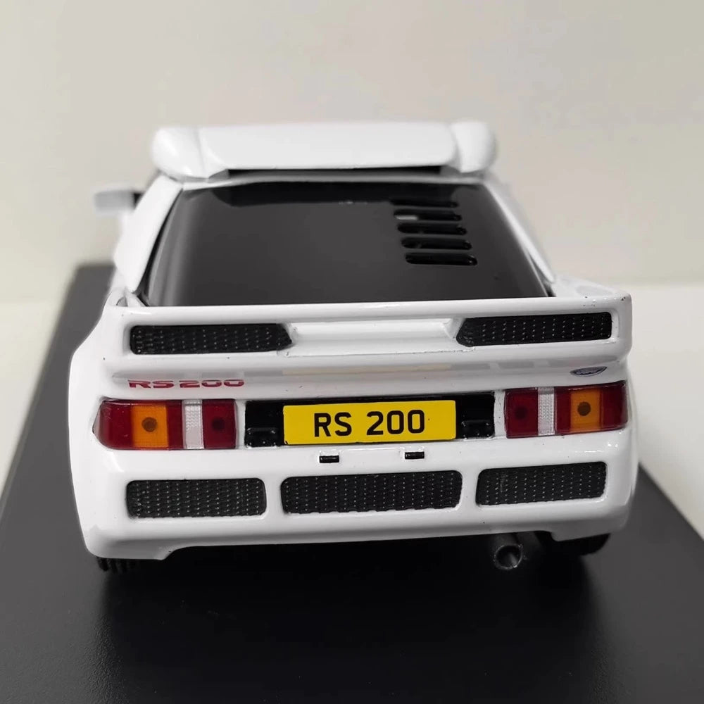 [WHITEBOX] 1:24 Ford 1986 RS200 White Model Car Die-Cast