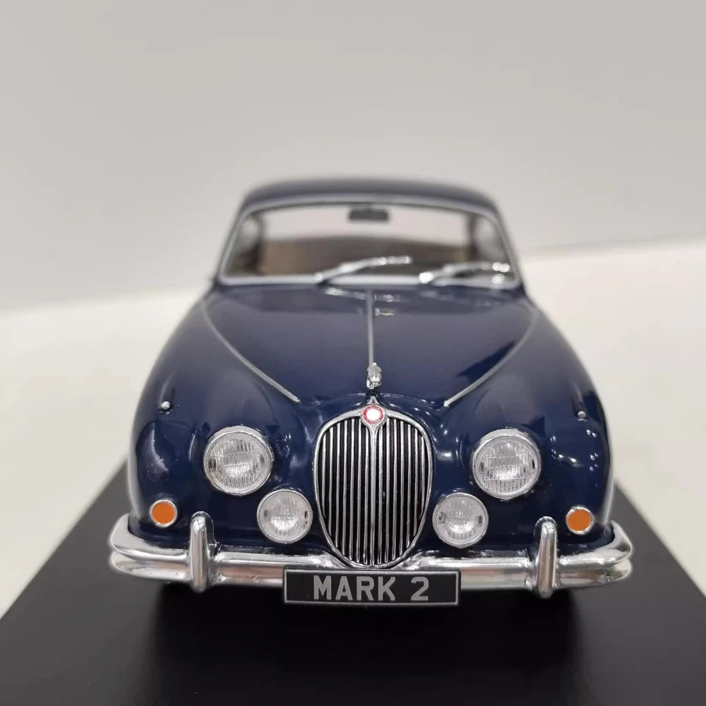 [WHITEBOX] 1:24 Jaguar 1960 Mark 2 ブルー モデルカー Die-Cast