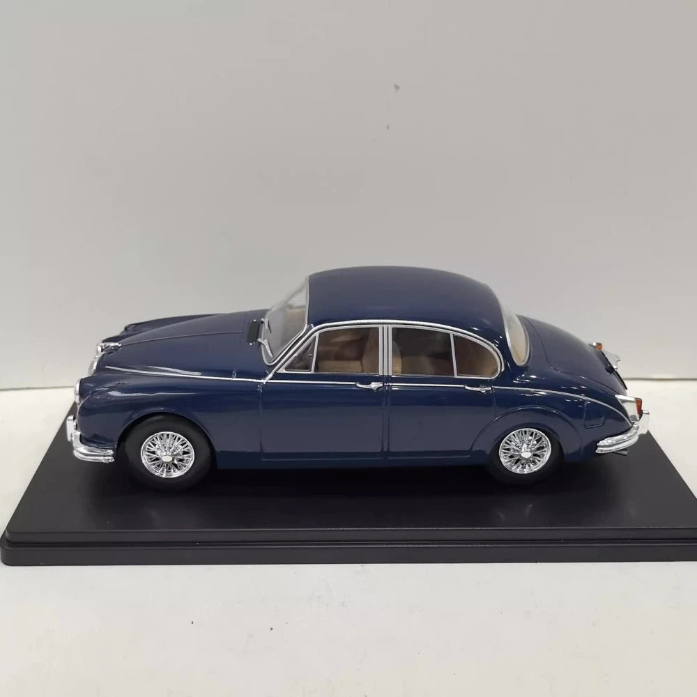 [WHITEBOX] 1:24 Jaguar 1960 Mark 2 Blue Model Car Die-Cast