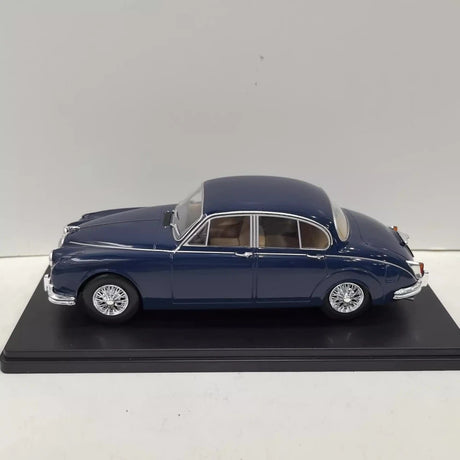 [WHITEBOX] 1:24 Jaguar 1960 Mark 2 Blue Model Car Die-Cast