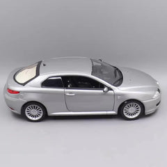 [Welly] 1:18 Alfa Romeo 2003 GT Silver Model Car Die-Cast