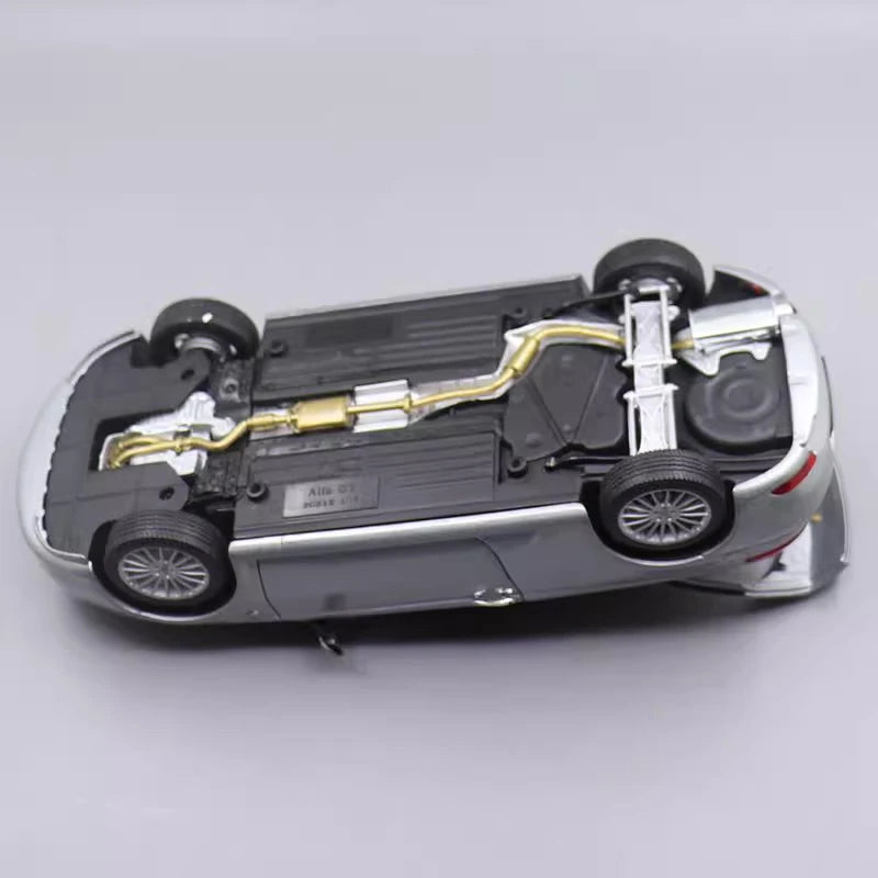 [Welly] 1:18 Alfa Romeo 2003 GT Silver Model Car Die-Cast