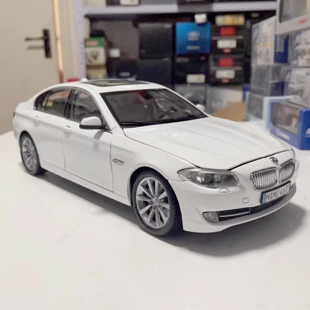 [Welly] 1:18 BMW 2010 F10 535i White Model Car Die-Cast