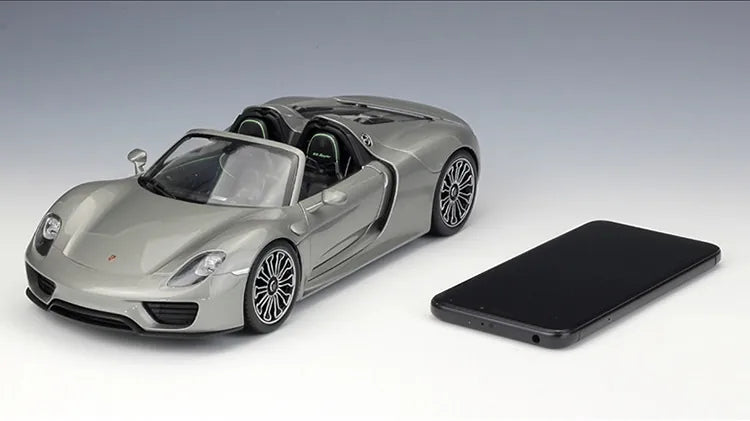 [Welly] 1:18 Porsche 2013 918 Convertible Gray Model Car Die-Cast