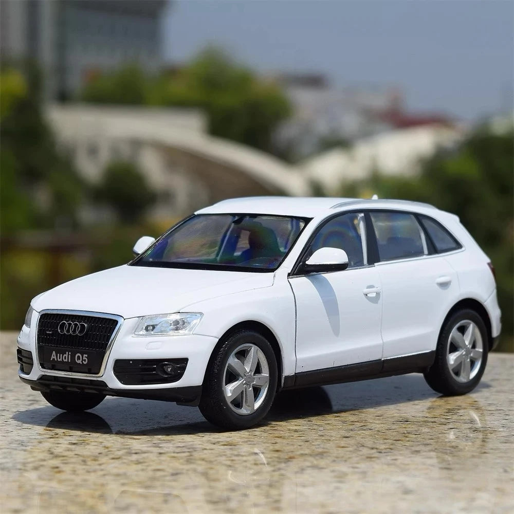 [Welly] 1:24 Audi 2008 Q5 bianco modellino di auto Die-Cast