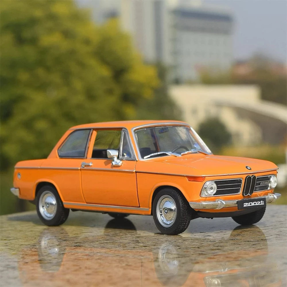 [Welly] 1:24 BMW 1972 2002 Tii Orange Model Car Die-Cast