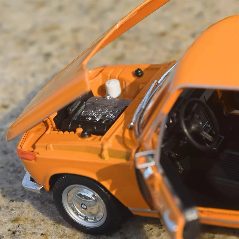 [Welly] 1:24 BMW 1972 2002 Tii Orange Model Car Die-Cast