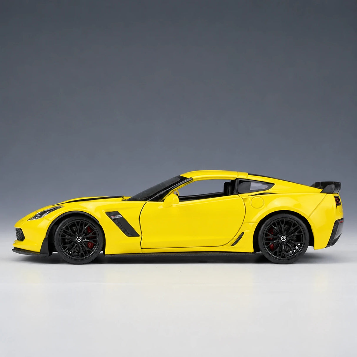 [Welly] 1:24 Chevrolet 2017 Corvette Z06 giallo modellino di auto Die-Cast