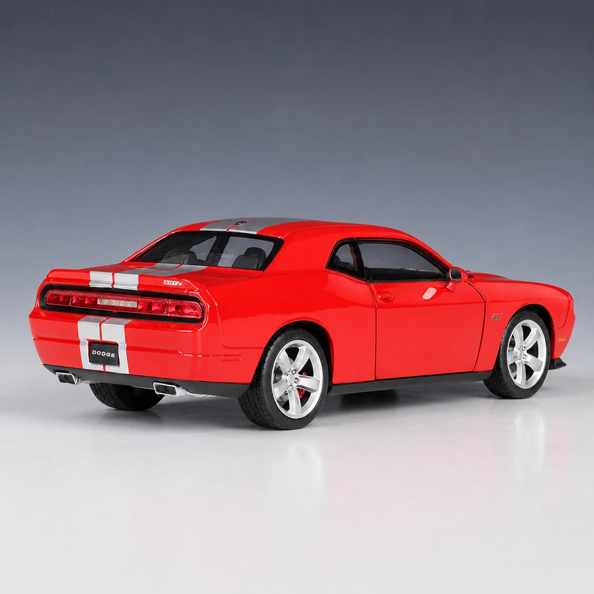 Welly Dodge 2012 Challenger SRT Red 1:24 – Modello Pressofuso per esposizione pressofusa