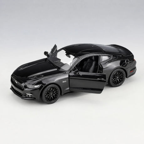 Welly Ford 2015 Mustang GT Glossy أسود 1:24 – نموذج عرض معدني مصبوب