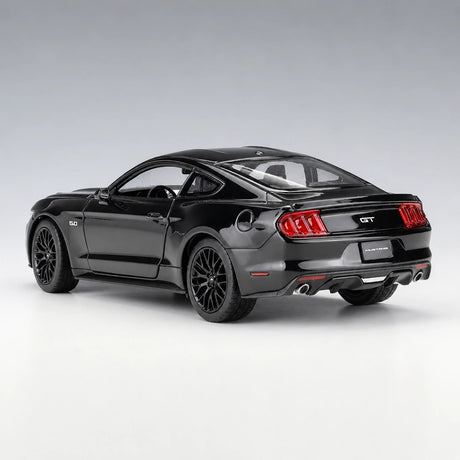 Welly Ford 2015 Mustang GT Glossy أسود 1:24 – نموذج عرض معدني مصبوب