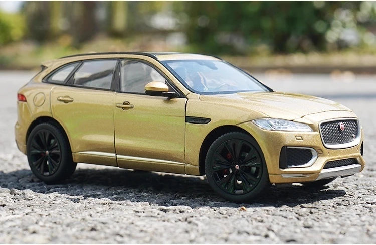 [Welly] 1:24 Jaguar 2016 F-Pace Gold Model Car Die-Cast