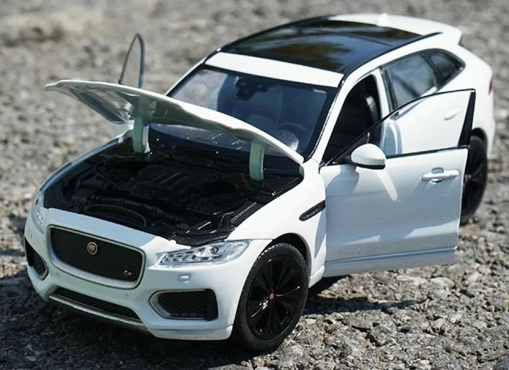 [Welly] 1:24 Jaguar 2016 F-Pace White Model Car Die-Cast