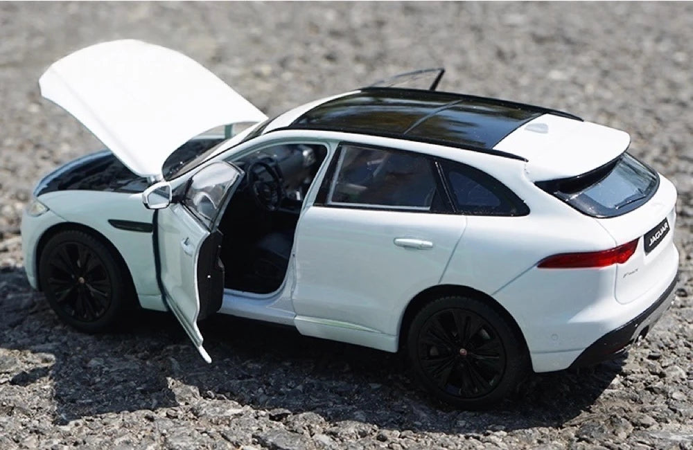 [Welly] 1:24 Jaguar 2016 F-Pace White Model Car Die-Cast