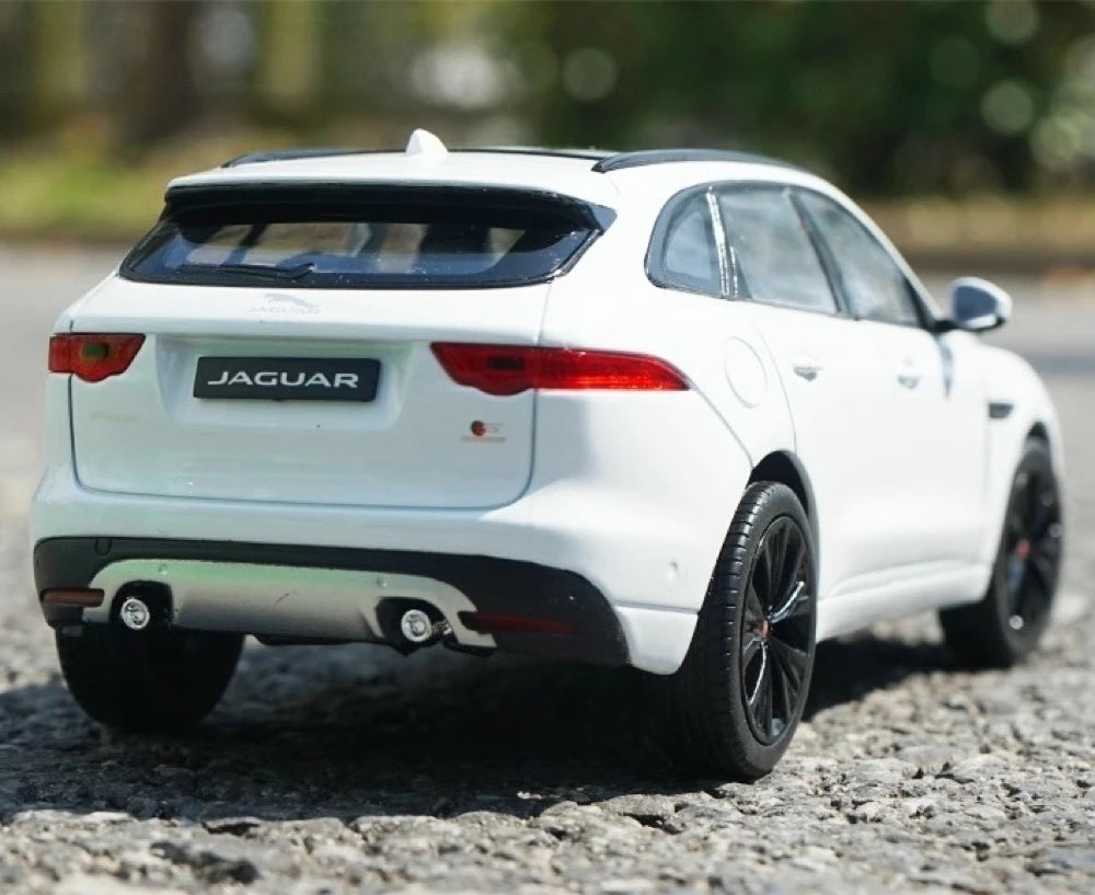 [Welly] 1:24 Jaguar 2016 F-Pace White Model Car Die-Cast