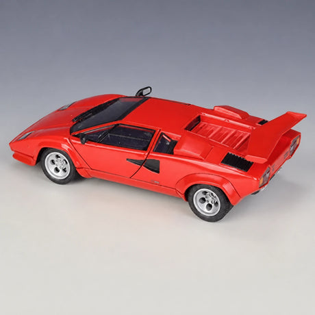 Welly Lamborghini 1974 Countach LP 5000 QV czerwony 1:24 – model wyświetlacza odlewany z odlewu