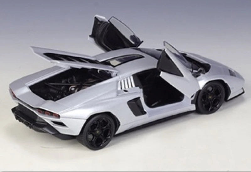 [Welly] 1:24 Lamborghini 2022 Countach LPI800-4 Silver Model Car Die-Cast