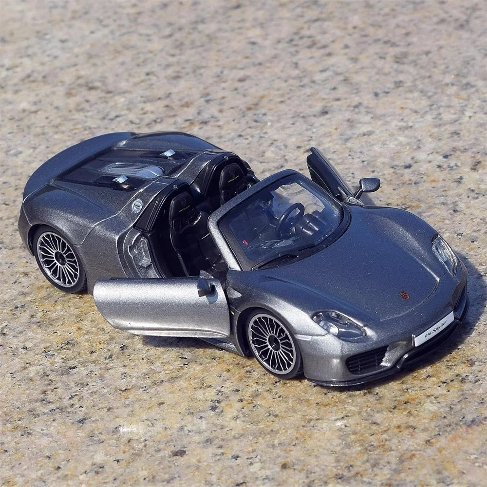 [Welly] 1:24 Porsche 2013 918 Spyder Silver Model Car Die-Cast
