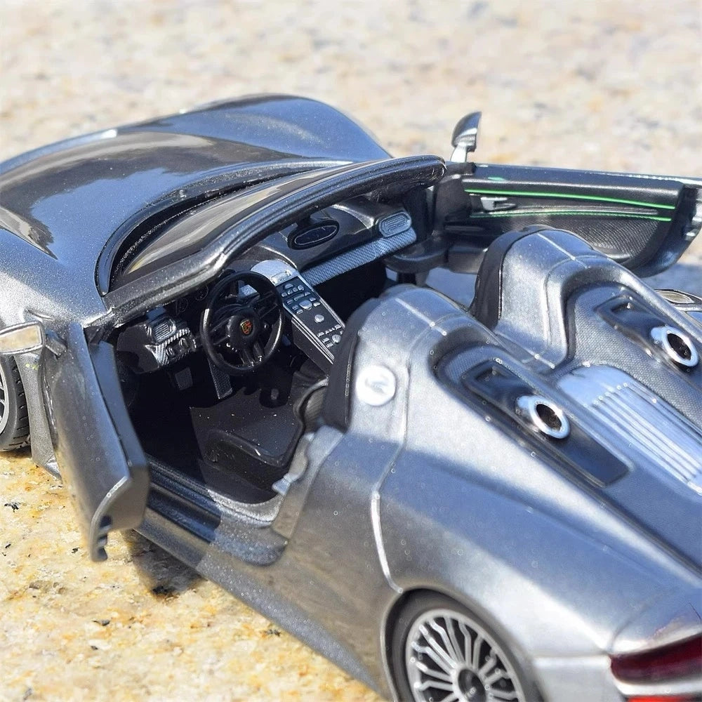 [Welly] 1:24 Porsche 2013 918 Spyder Silver Model Car Die-Cast