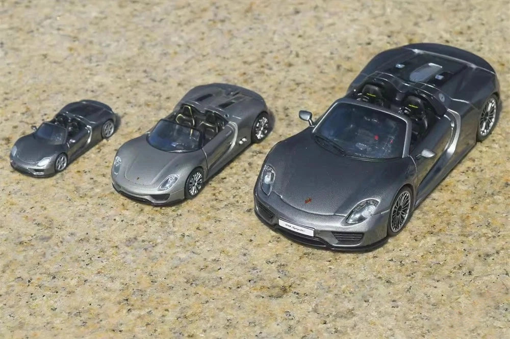 [Welly] 1:24 Porsche 2013 918 Spyder Silver Model Car Die-Cast