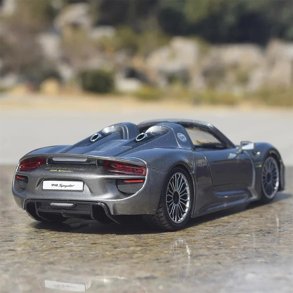 [Welly] 1:24 Porsche 2013 918 Spyder Silver Model Car Die-Cast