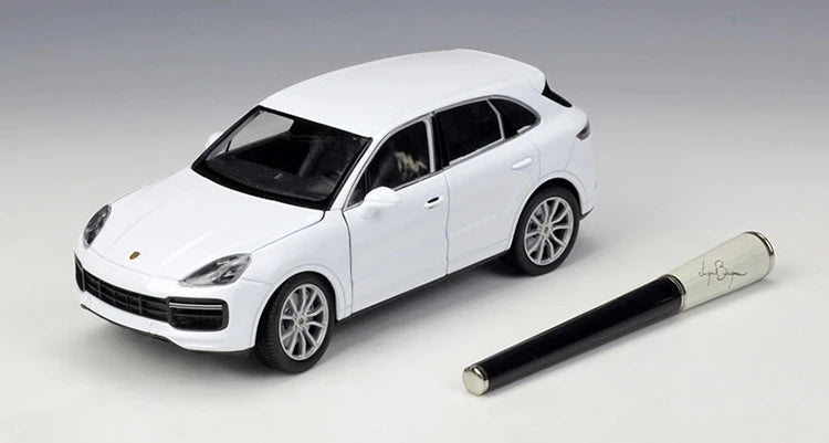[Welly] 1:24 Porsche 2018 Cayenne Turbo bianco modellino di auto Die-Cast