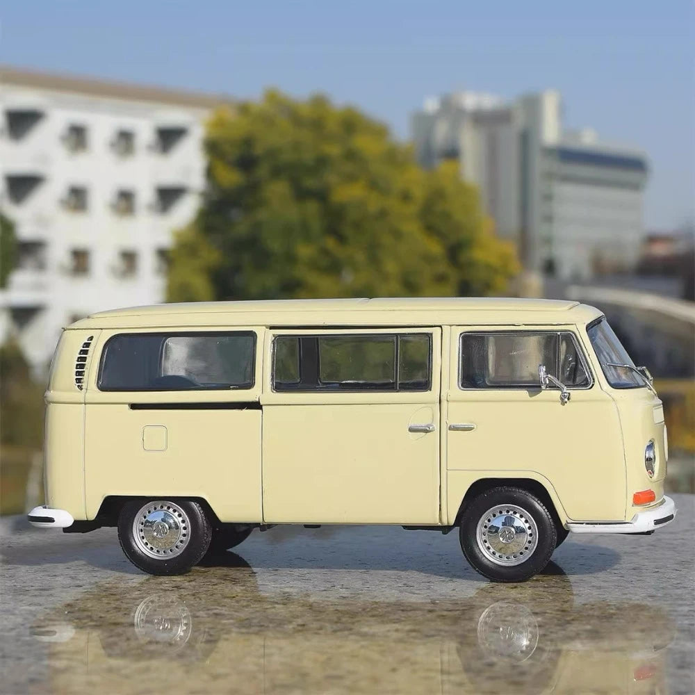 [Welly] 1:24 Volkswagen 1972 T2 Bus White Model Car Die-Cast