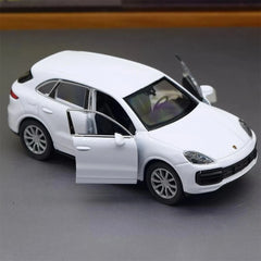 [Welly] 1:36 Porsche 2018 Cayenne Turbo White Model Car Die-Cast